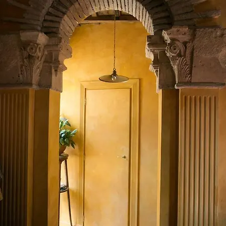 The Trastevere Painter Penthouse *