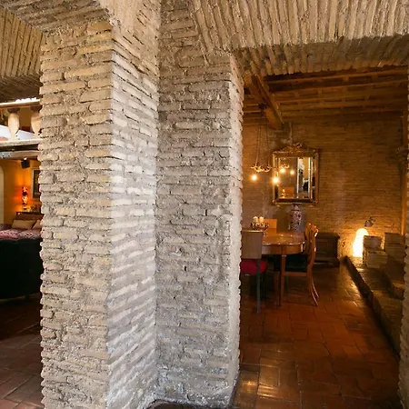 The Trastevere Painter Penthouse *